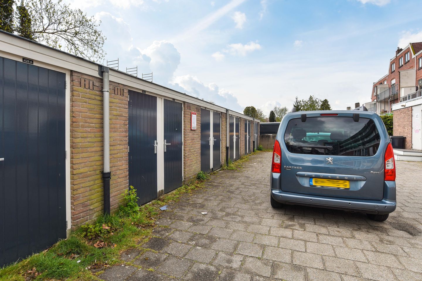 Unique 2-room apartment with sunny west-facing balcony and Amsterdamse Bos views — 20