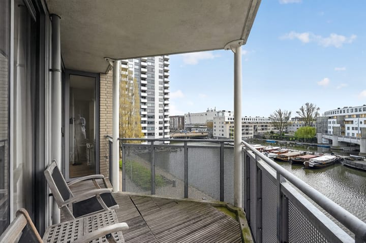 Foto 2 van Borneolaan 226