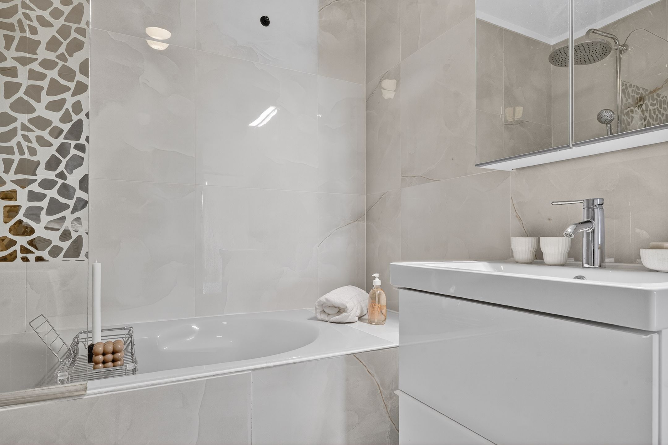 Foto 9 van Borneolaan 226