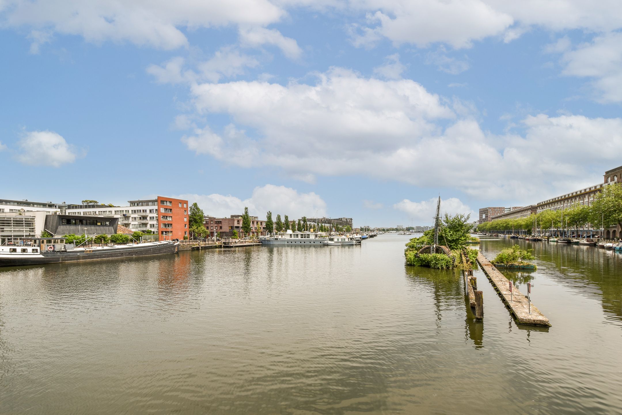 Foto 24 van Borneolaan 226