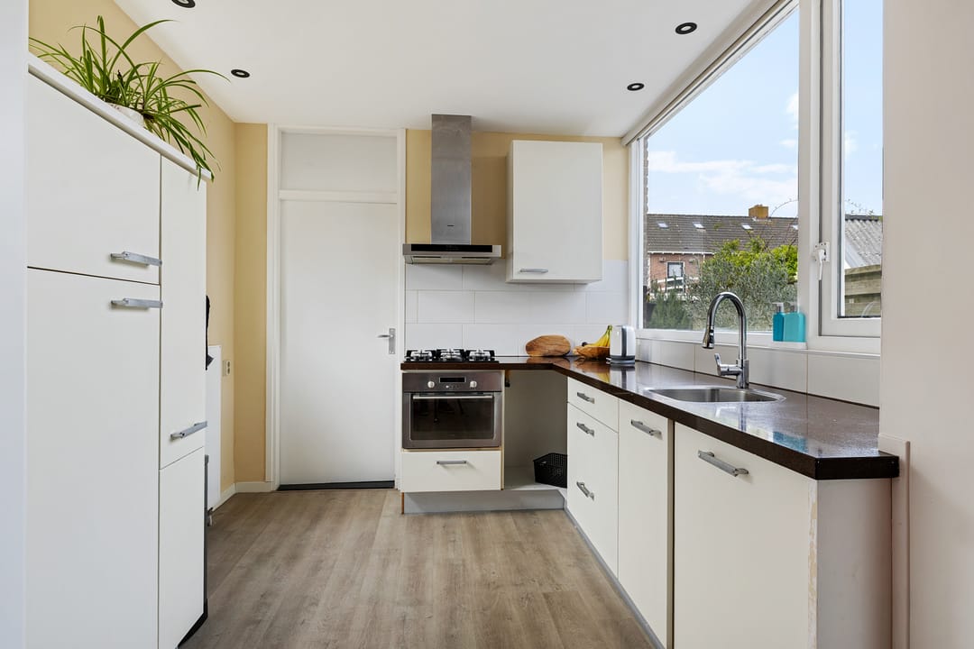 Photo 16 of Alma Tademaweg 34