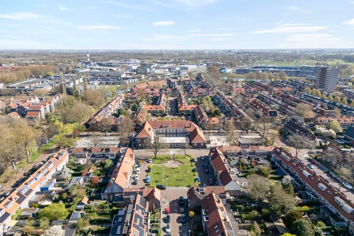 Foto 3 van Brederostraat 4