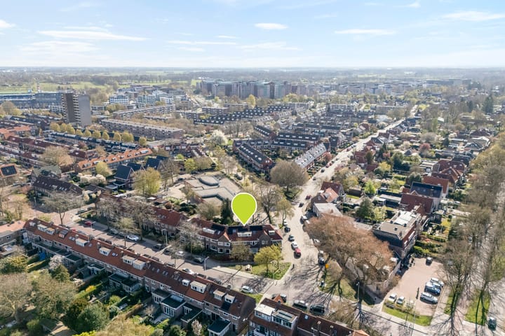 Foto 2 van Brederostraat 4