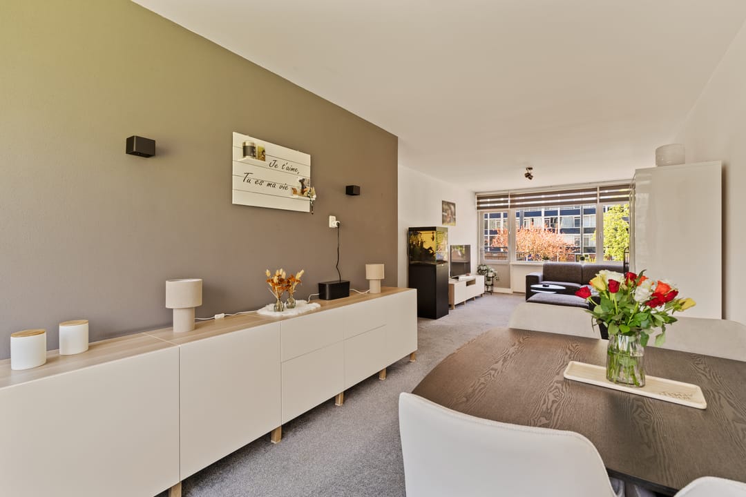 Photo 11 of Albert Cuypstraat 76