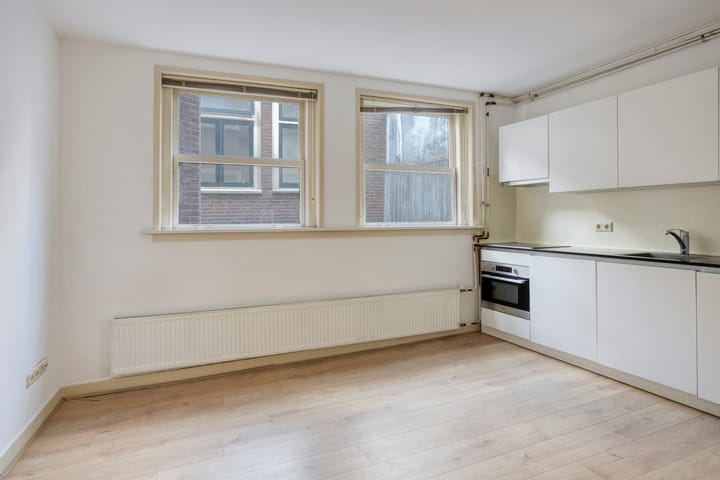 Photo 2 of Apothekersdijk 25-B