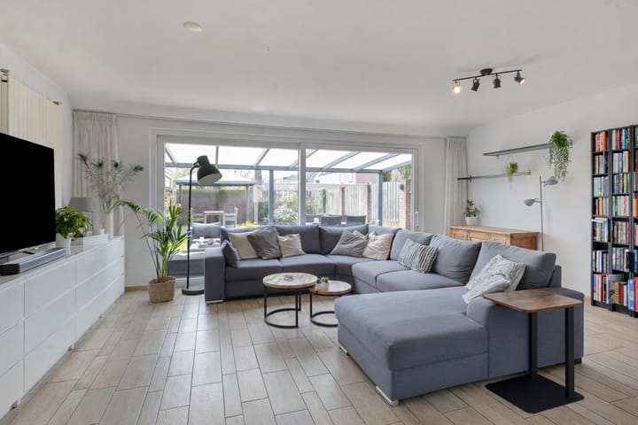 Photo 2 of Bourgognelaan 26