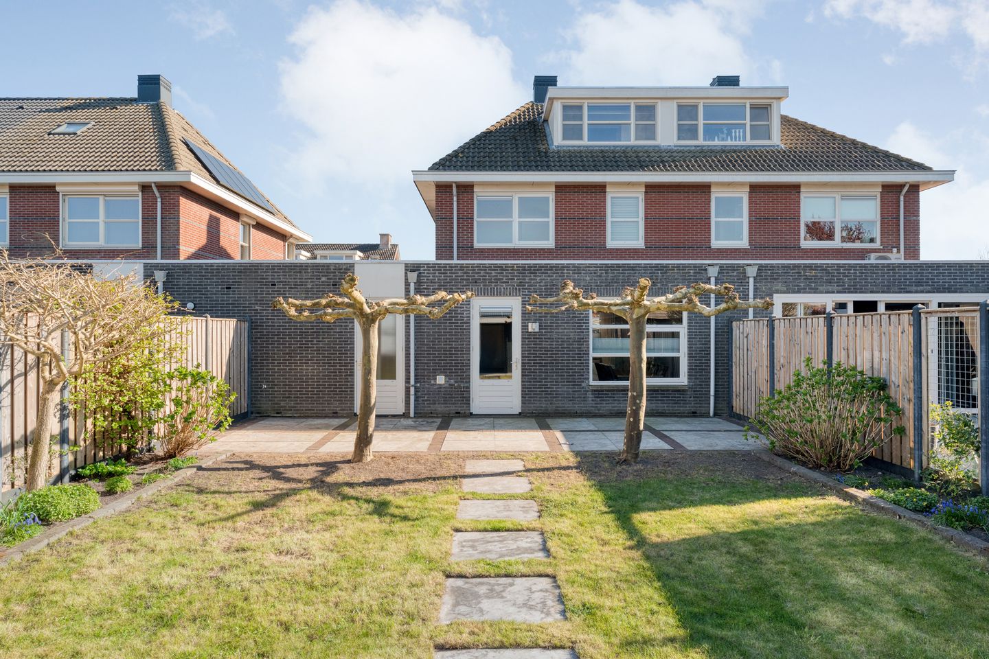 Foto 44 van Voltelenstraat 3