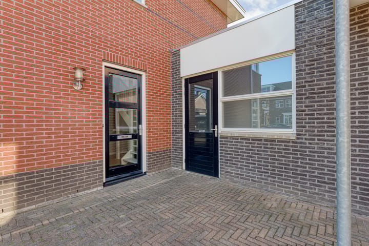 Foto 4 van Voltelenstraat 3