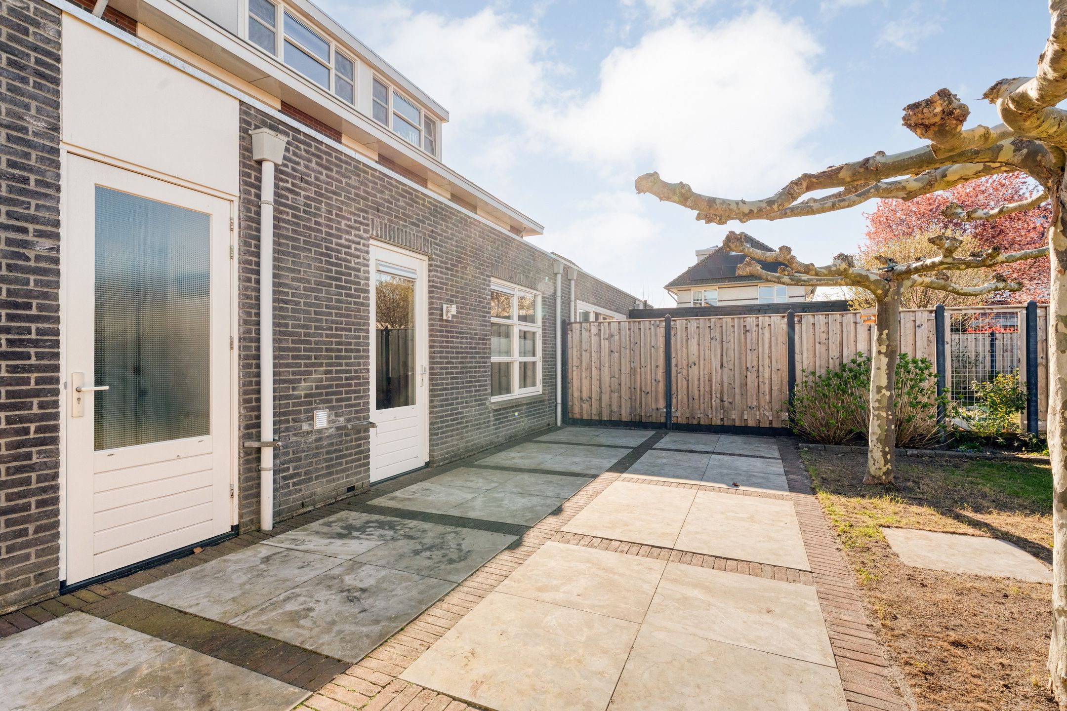 Foto 45 van Voltelenstraat 3