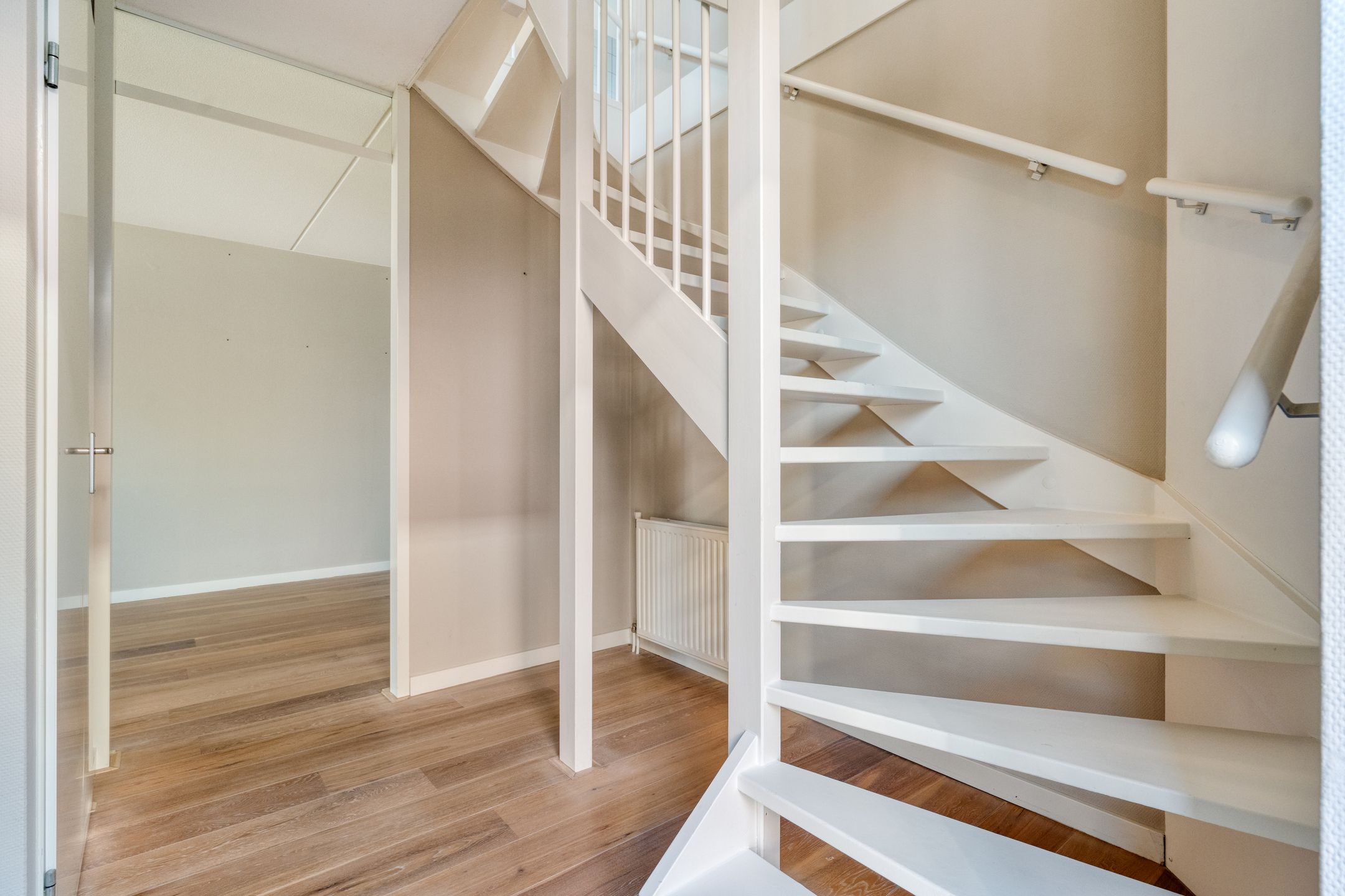 Foto 6 van Voltelenstraat 3