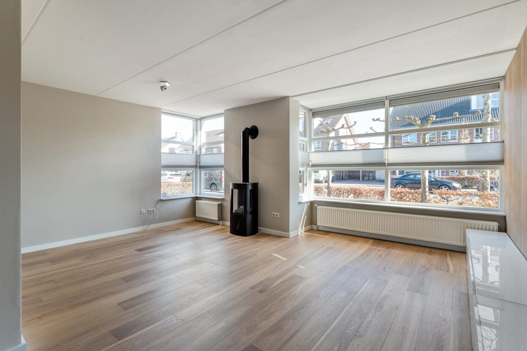 Foto 8 van Voltelenstraat 3