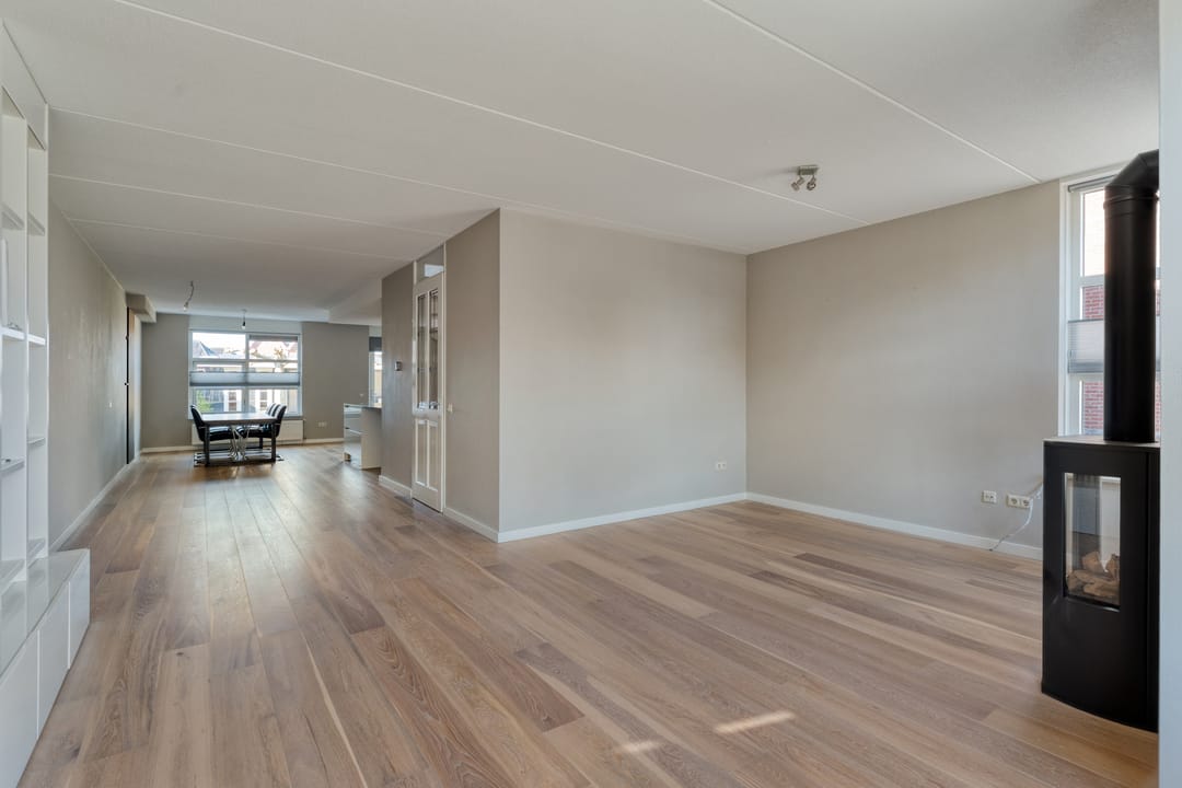 Foto 11 van Voltelenstraat 3