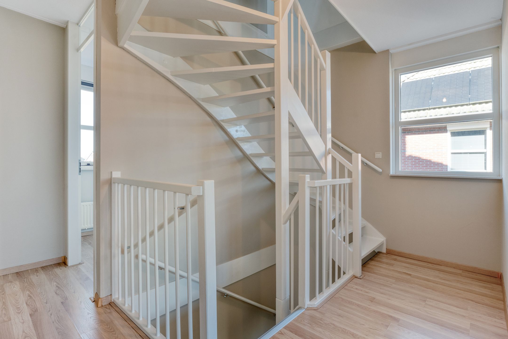 Foto 24 van Voltelenstraat 3