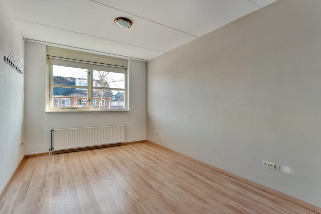 Foto 28 van Voltelenstraat 3