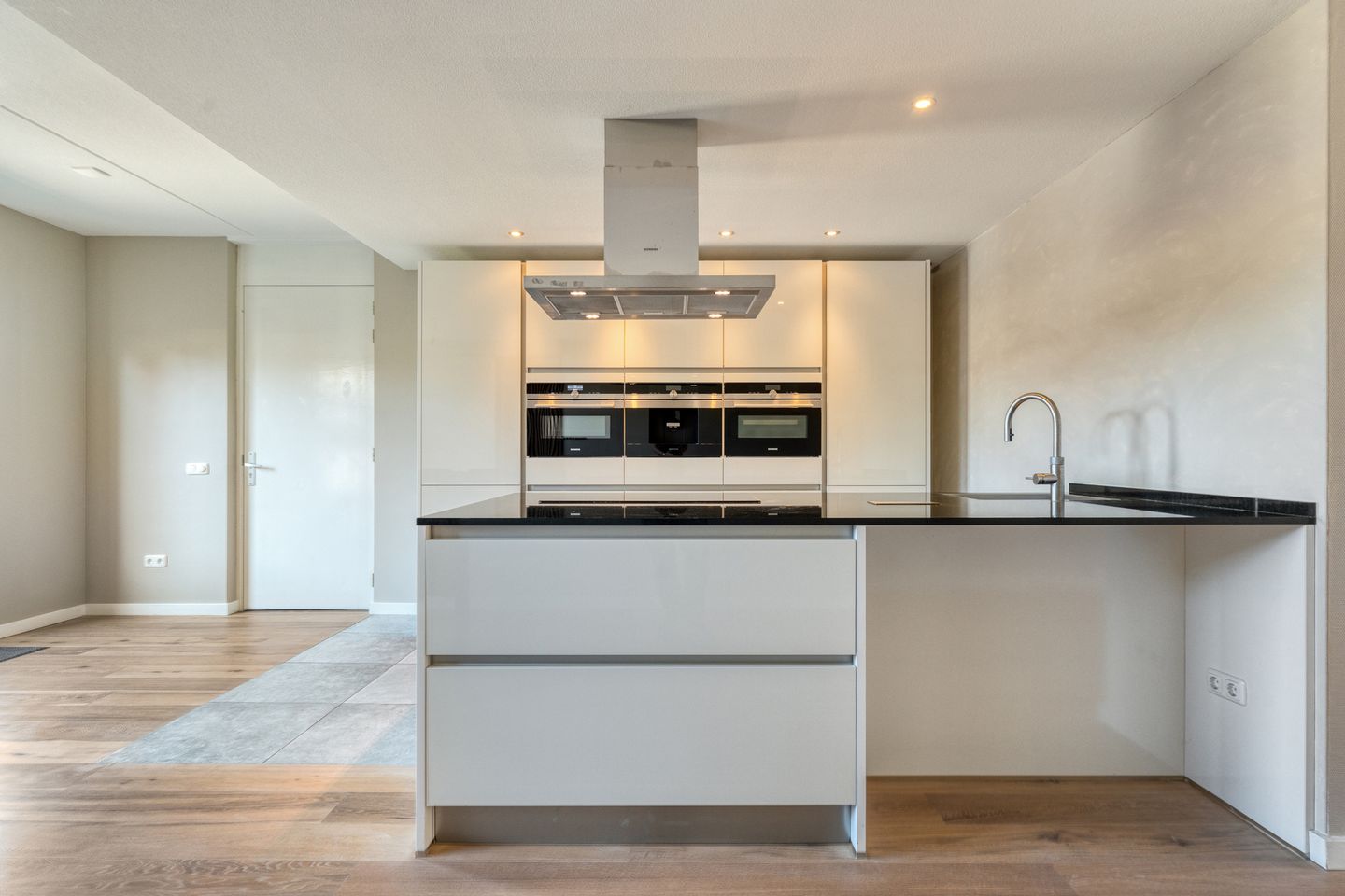 Foto 19 van Voltelenstraat 3