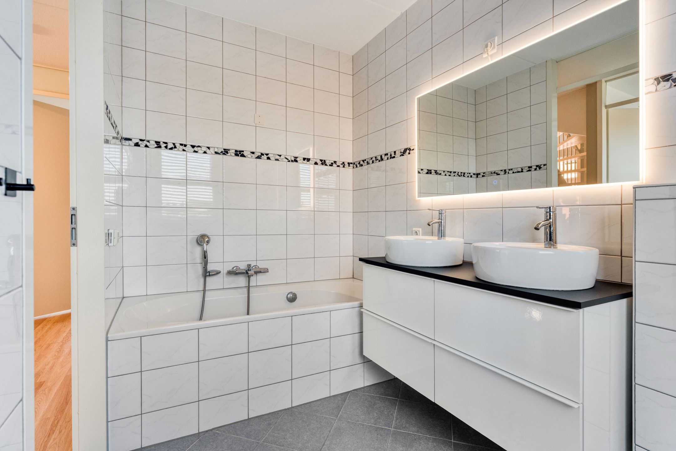 Foto 33 van Voltelenstraat 3