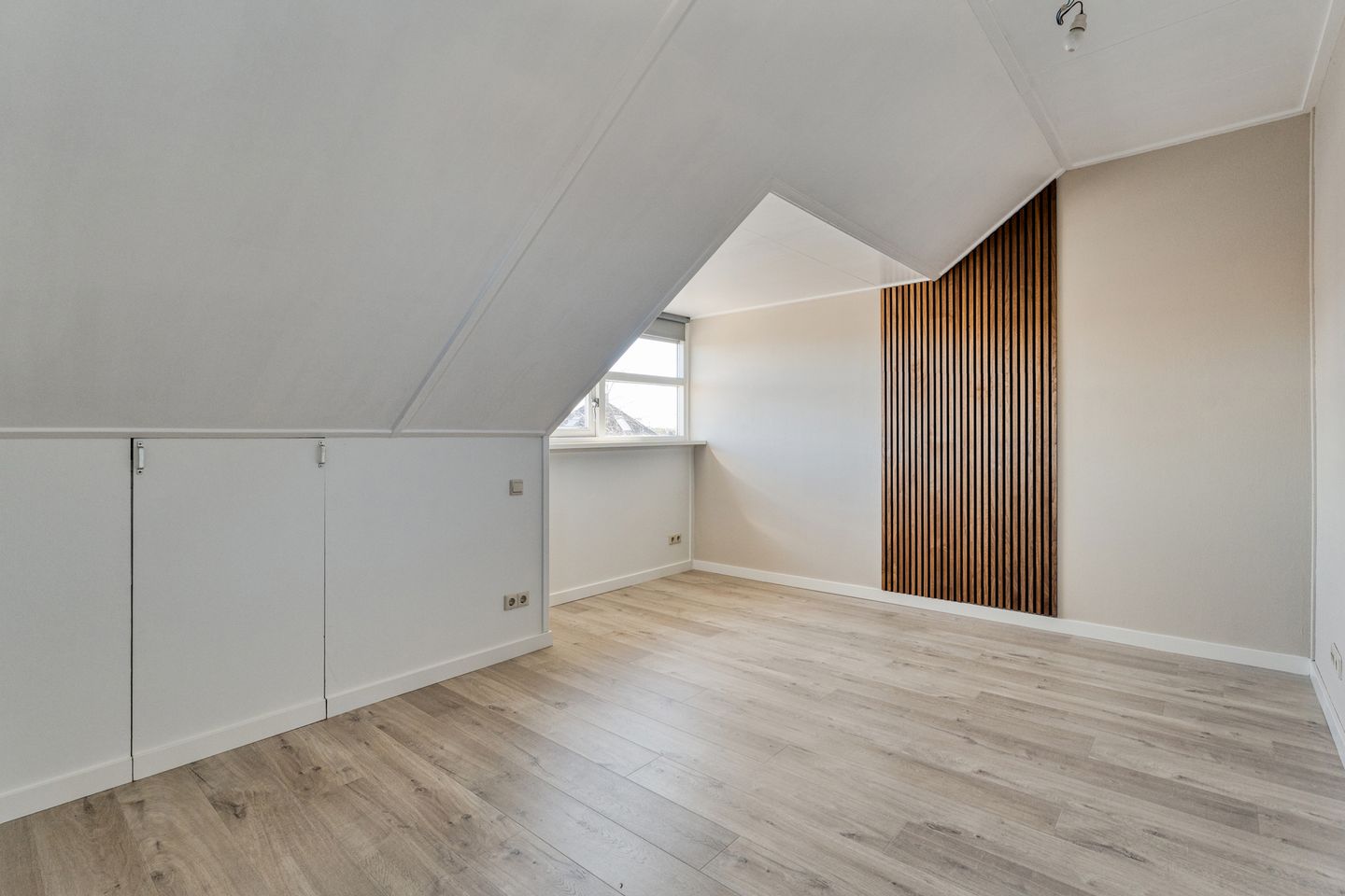 Foto 40 van Voltelenstraat 3