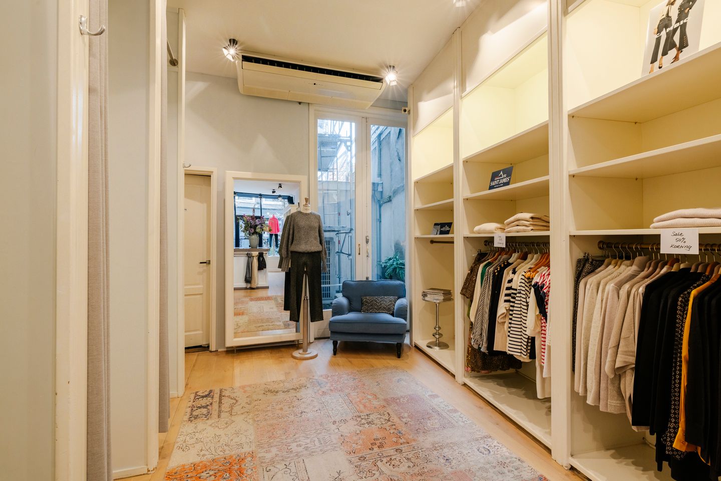 Bekijk foto 5 van Warmoesstraat 16