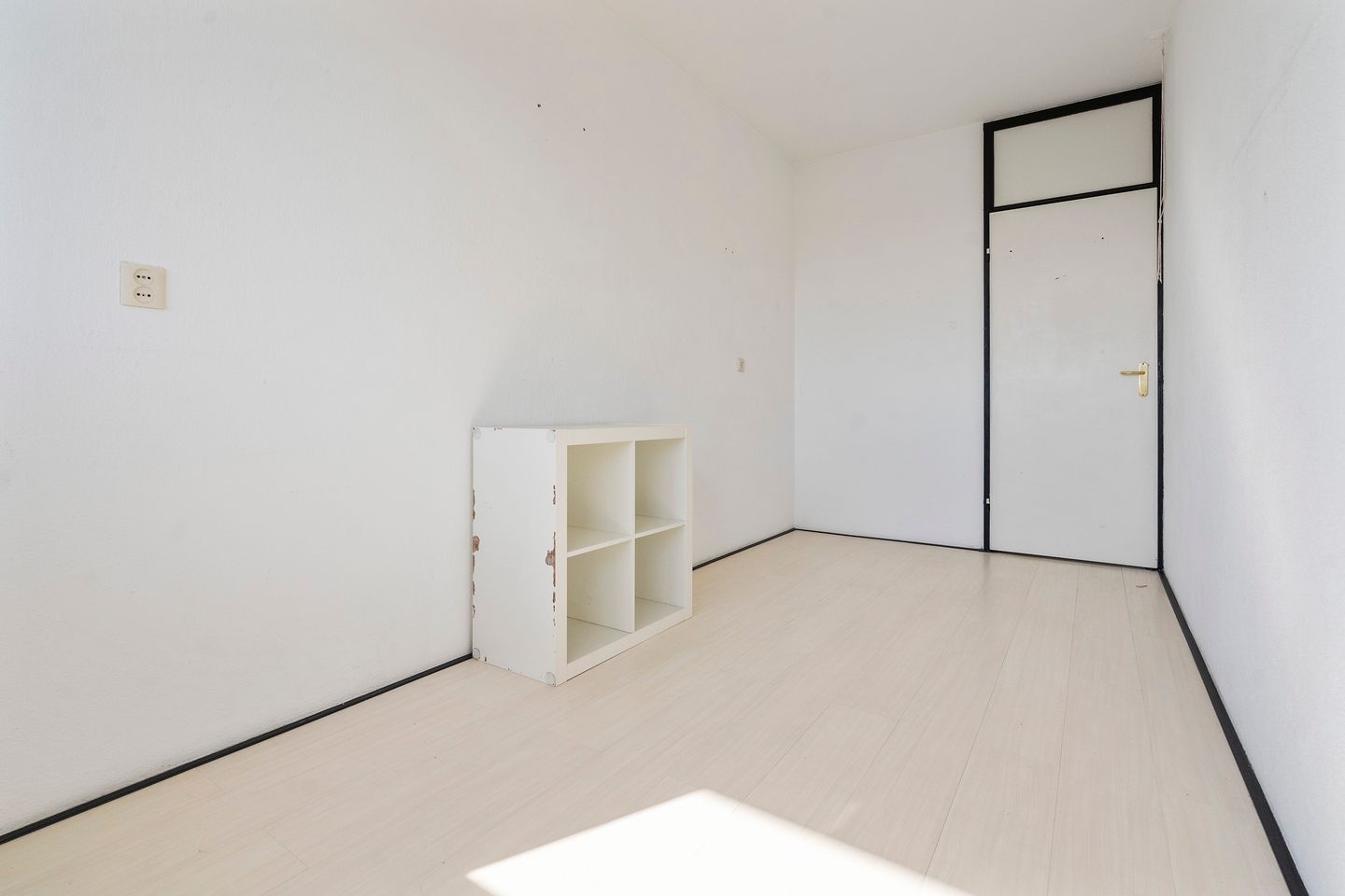 Spacious Maisonnette Apartment on Private Land in Amsterdam Nieuw-West — 14