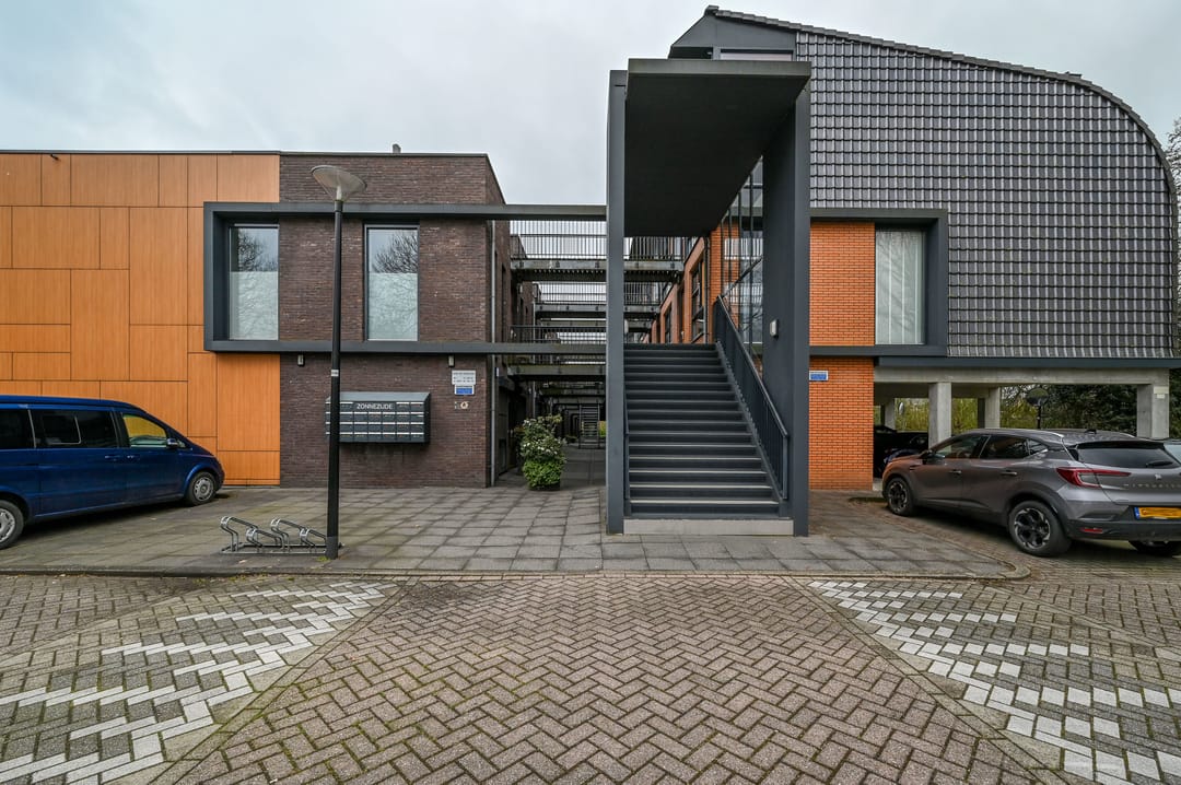 Foto 23 van Burgemeester de Voogtlaan 128