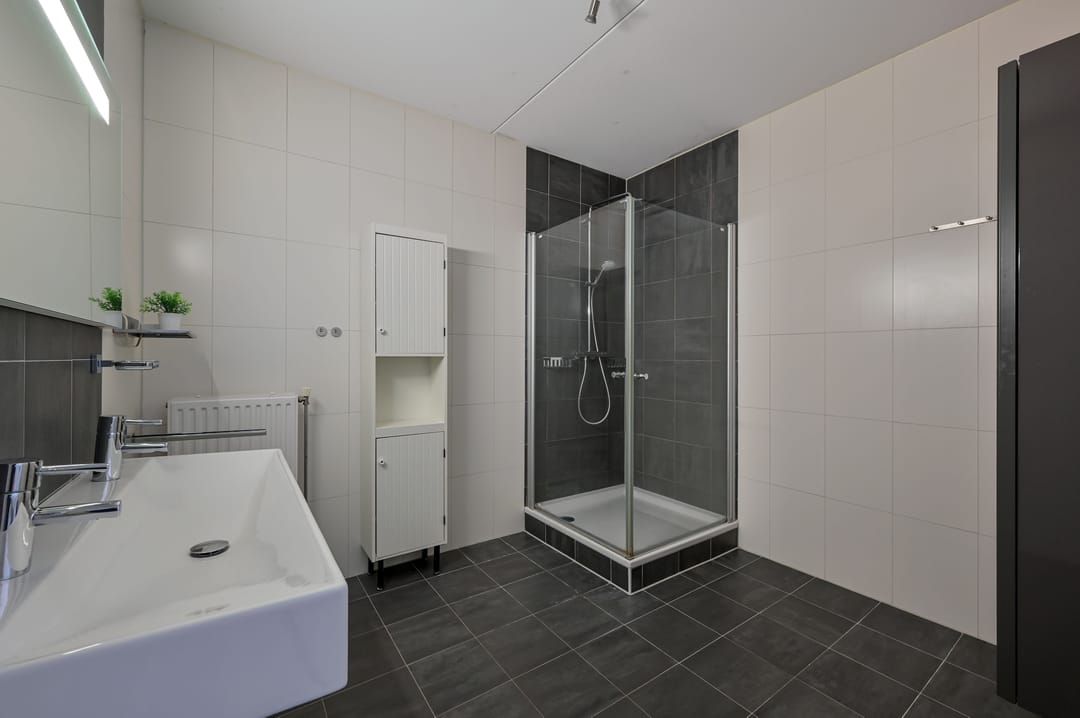 Foto 16 van Burgemeester de Voogtlaan 128