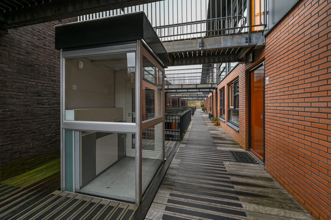 Foto 26 van Burgemeester de Voogtlaan 128