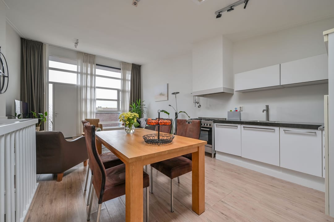 Foto 7 van Burgemeester de Voogtlaan 128