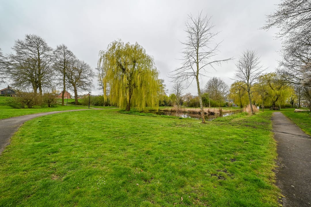 Foto 32 van Burgemeester de Voogtlaan 128