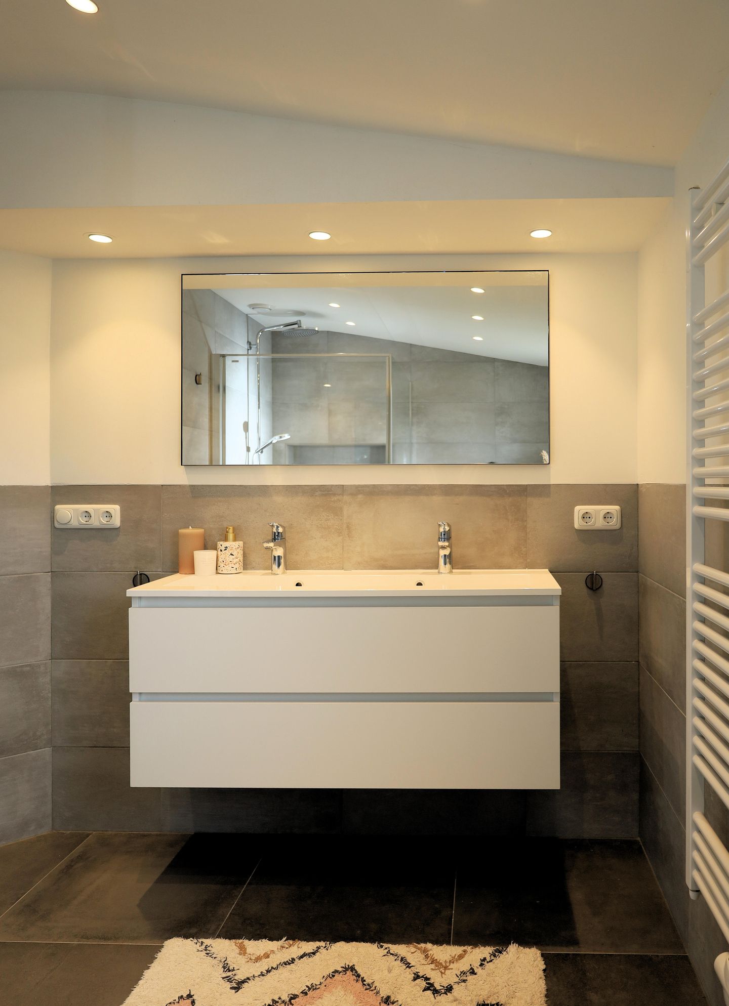 Foto 25 van Cyprianstraat 12