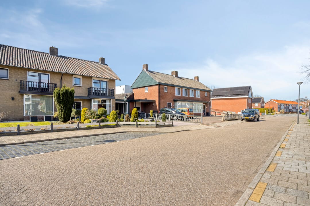 Foto 38 van Woolderweg 60