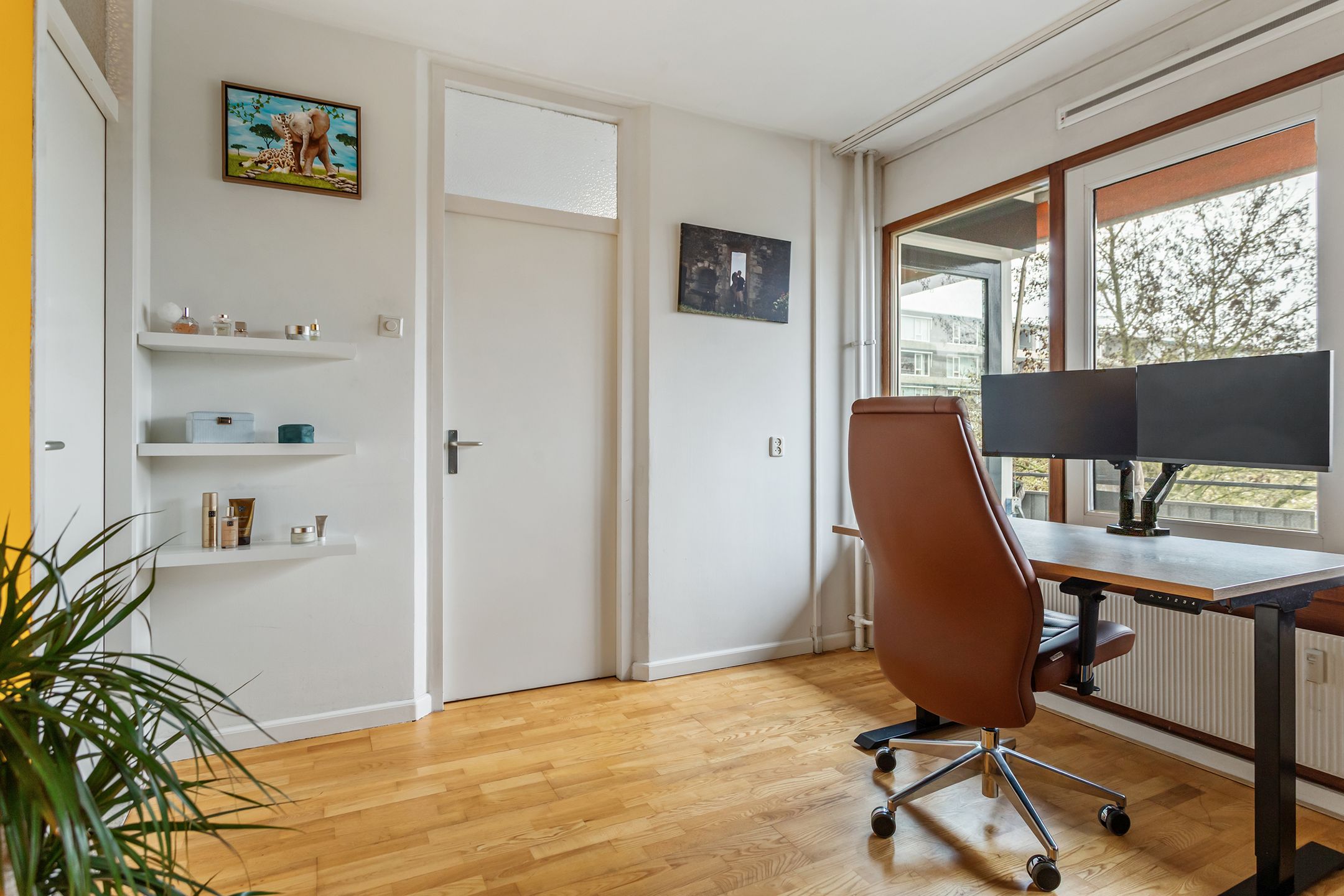 Photo 15 of Hijmans van den Berghlaan 178