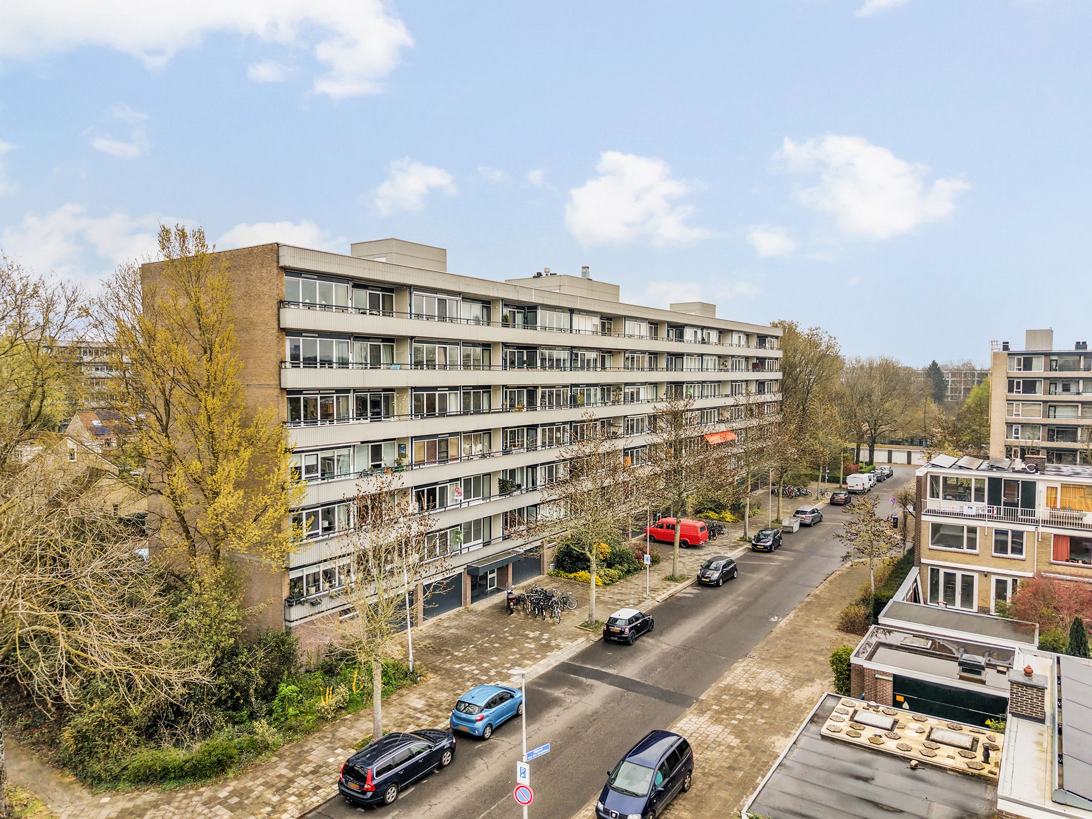 Photo 27 of Hijmans van den Berghlaan 178