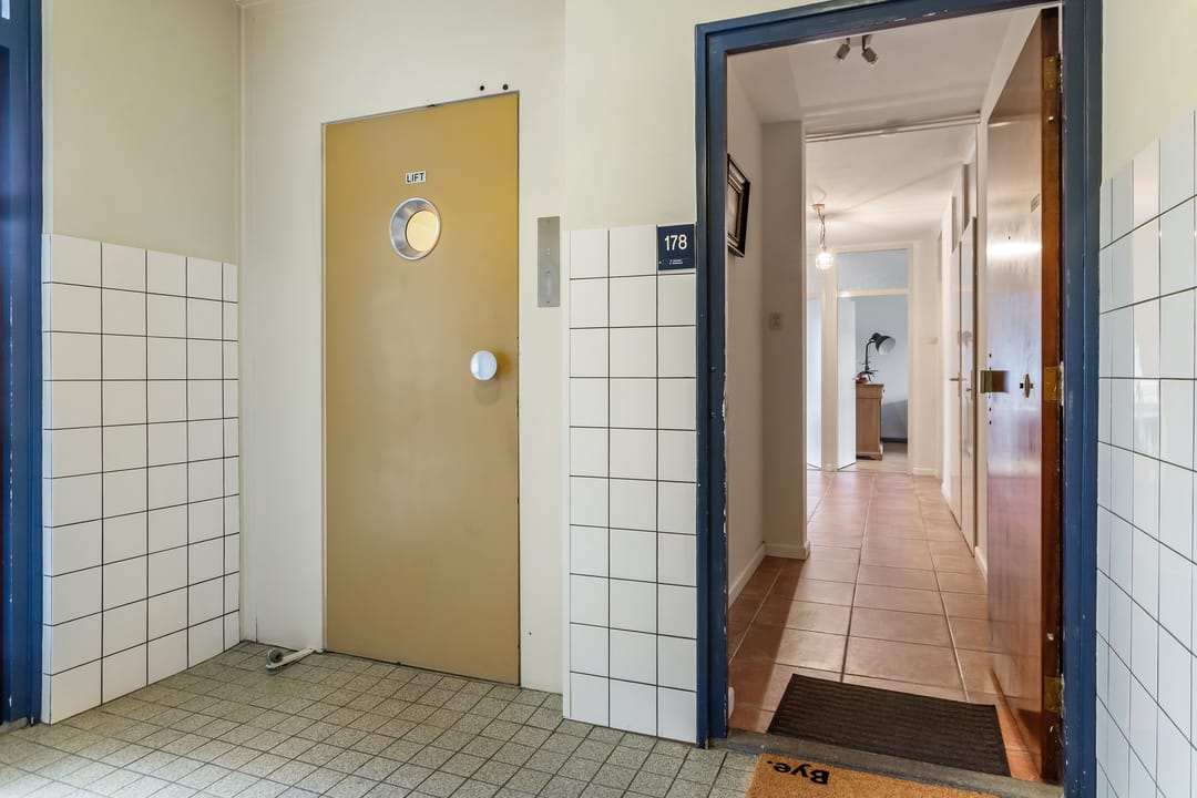 Photo 8 of Hijmans van den Berghlaan 178