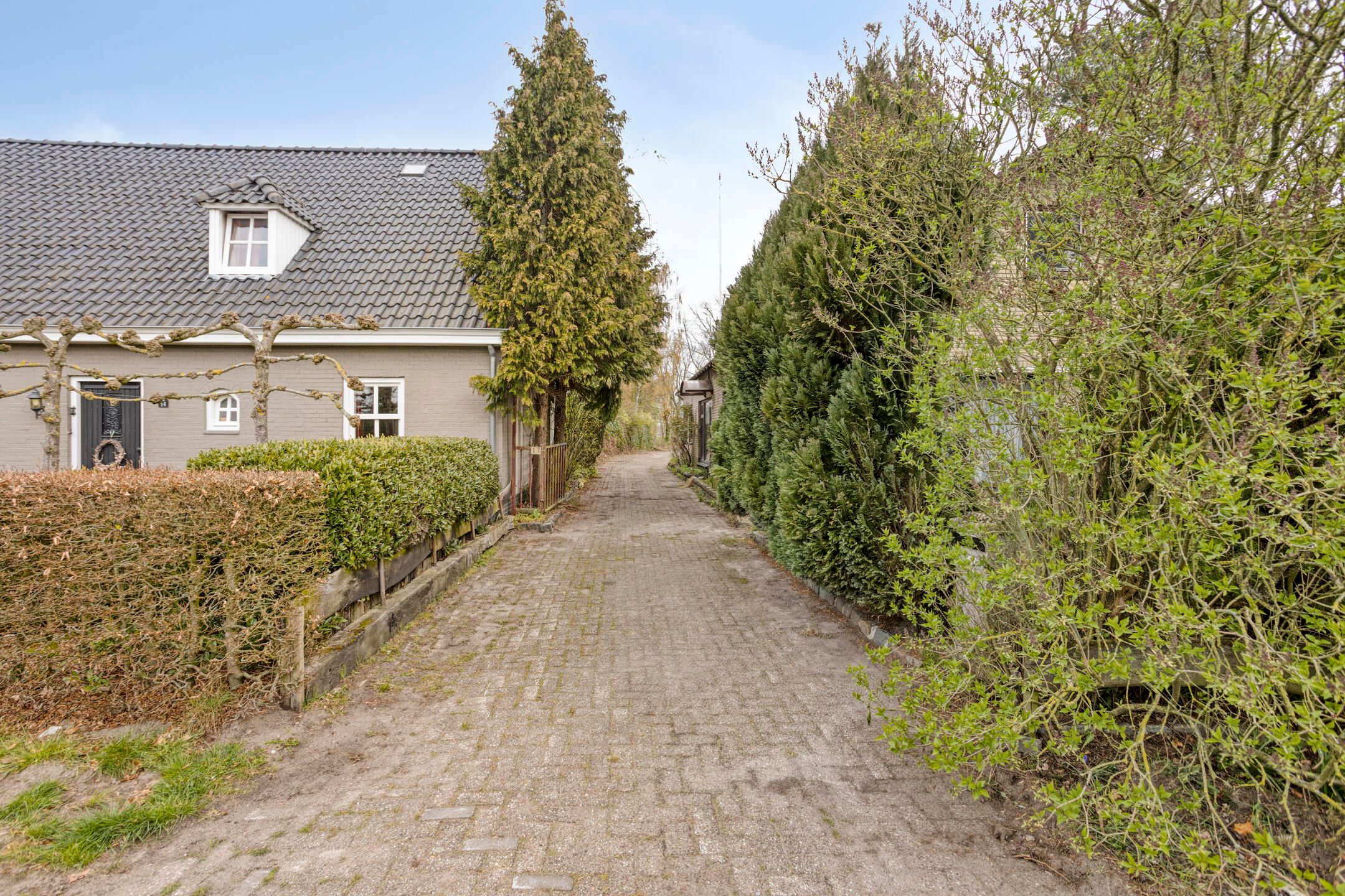 Photo 6 of Hermansstraat 12