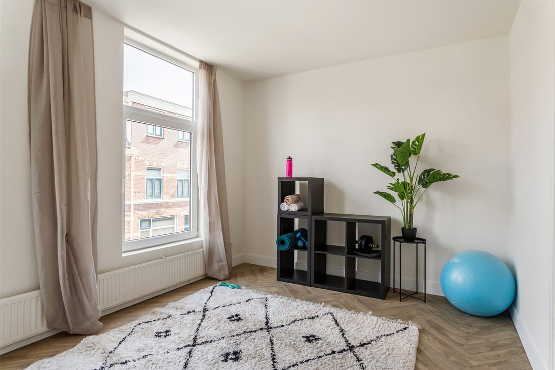 Photo 17 of Riouwstraat 21