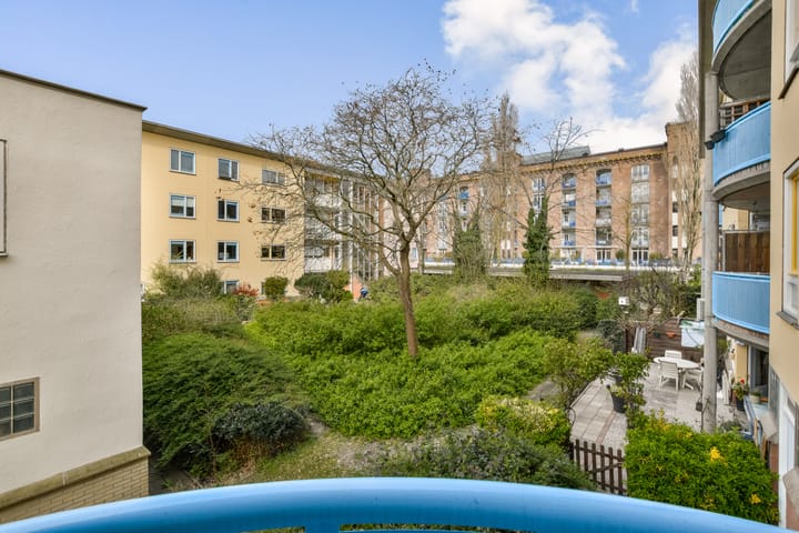 Photo 2 of J.C. van Epenstraat 53