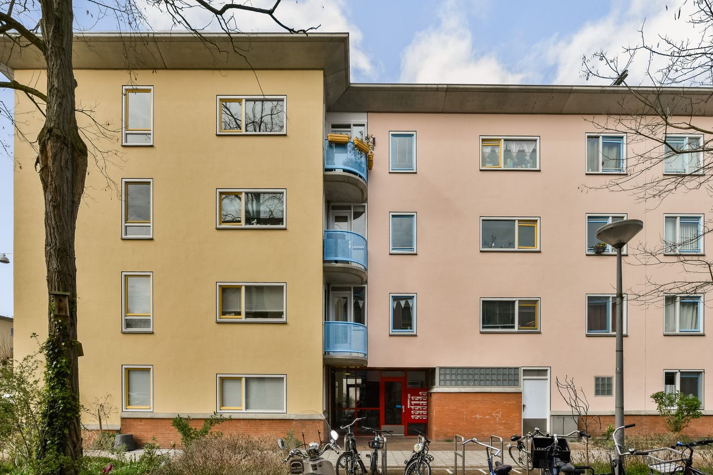 Photo 19 of J.C. van Epenstraat 53