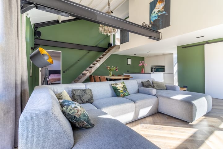 Foto 3 van Mezenhof 14