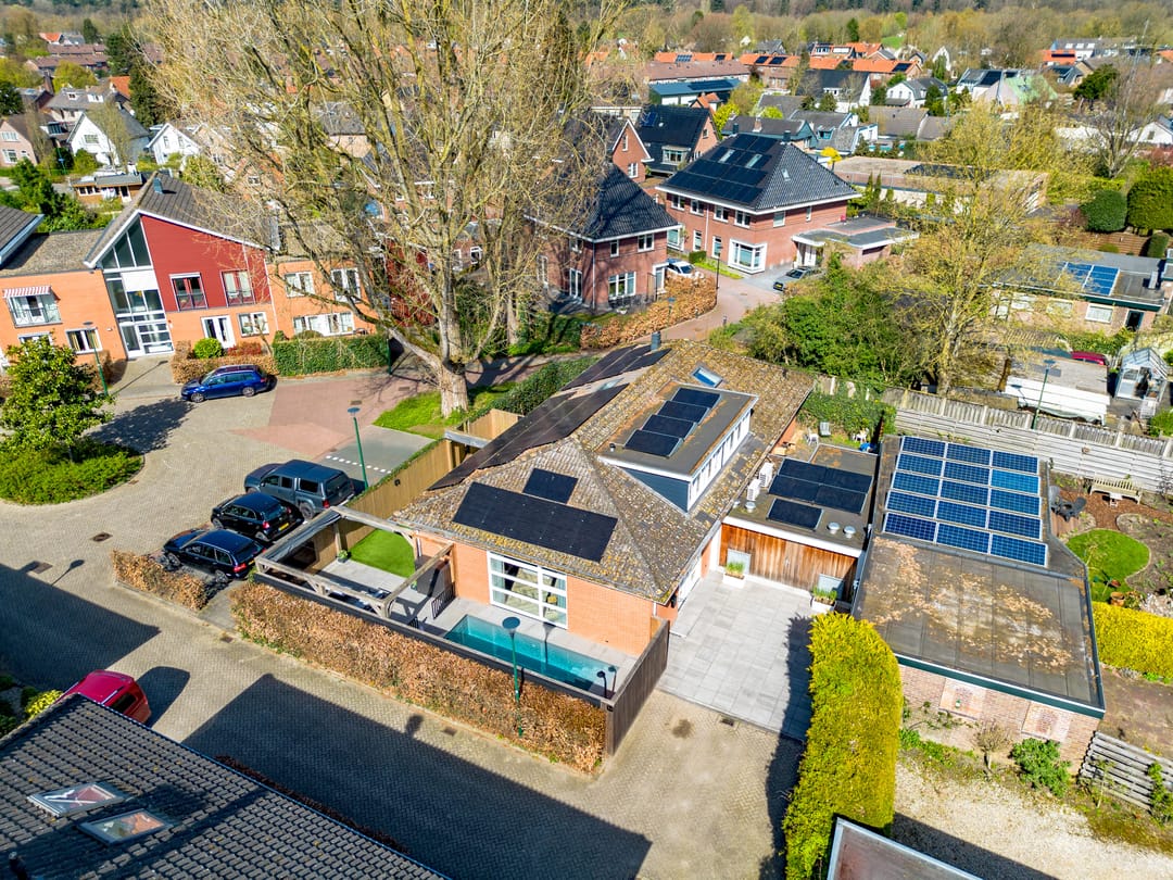 Foto 1 van Mezenhof 14