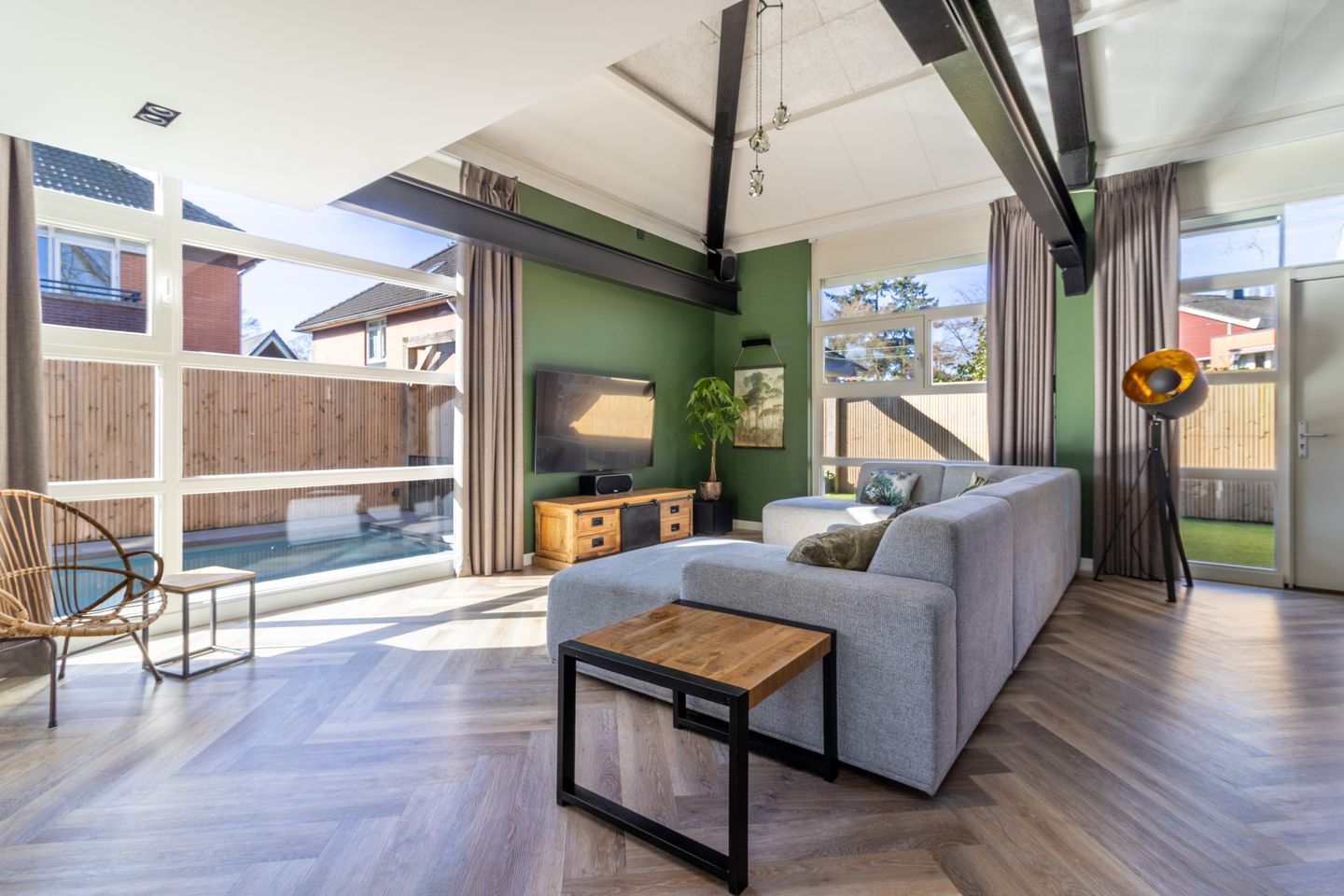 Foto 4 van Mezenhof 14