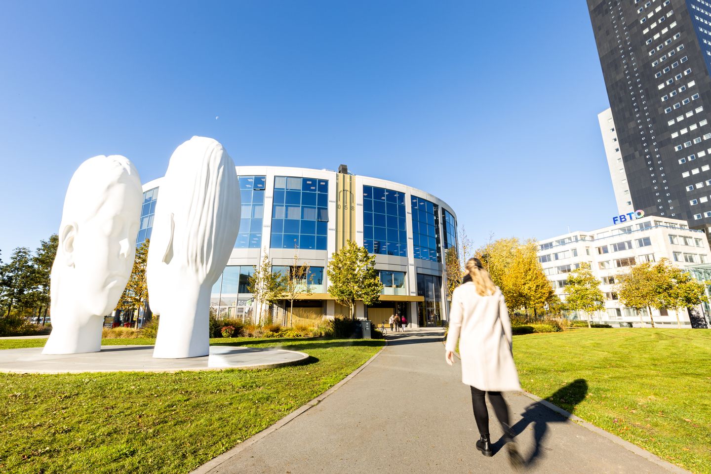 View photo 2 of Lange Marktstraat 1