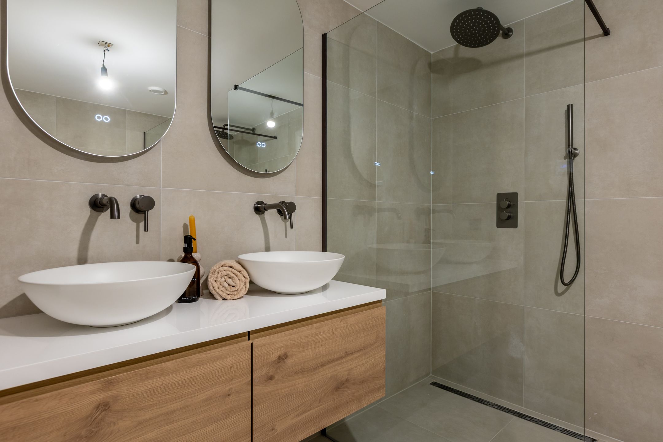 Foto 24 van Hondiusstraat 70-A