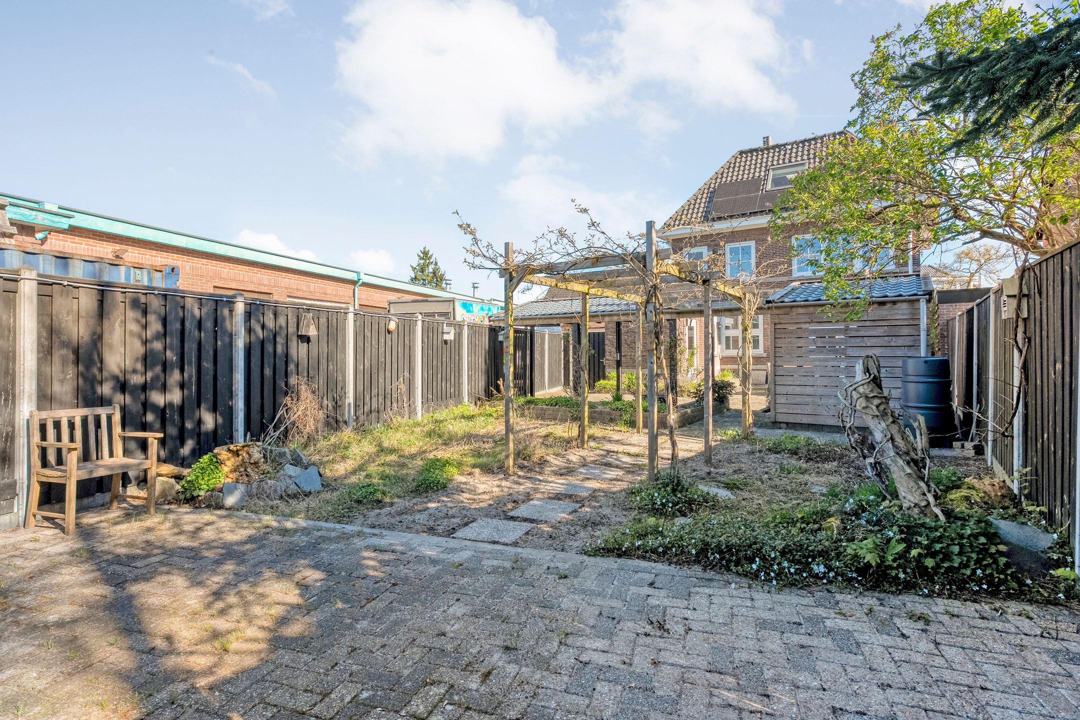 Foto 45 van Bentrotstraat 56