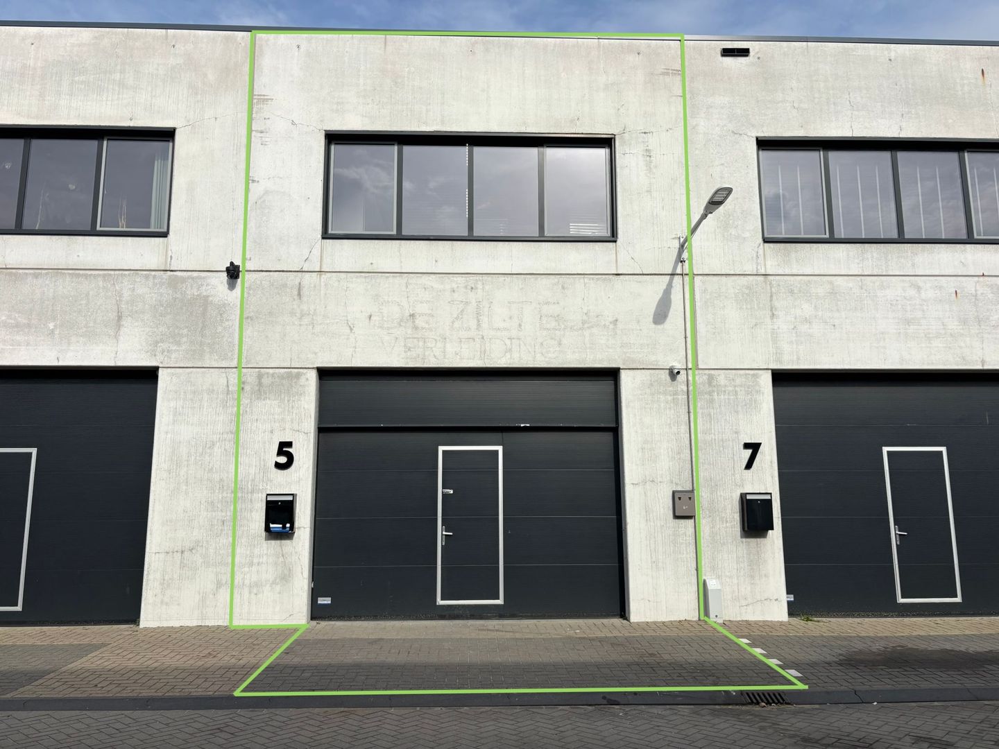 Bekijk foto 1 van Hertzstraat 5