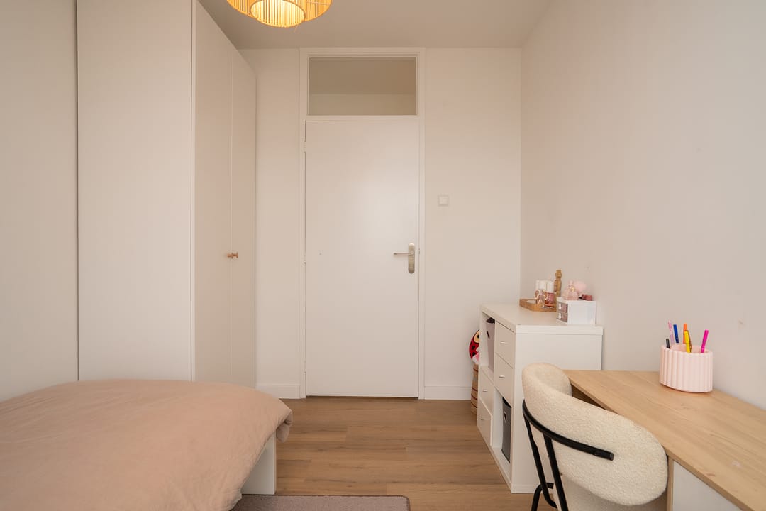 Photo 23 of Waalstraat 201