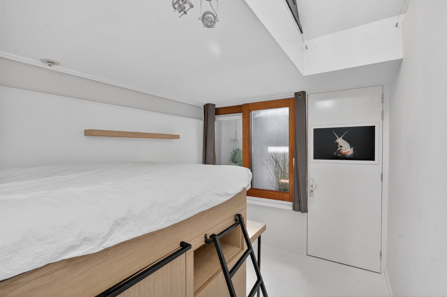 Photo 35 of Lisdoddelaan 17