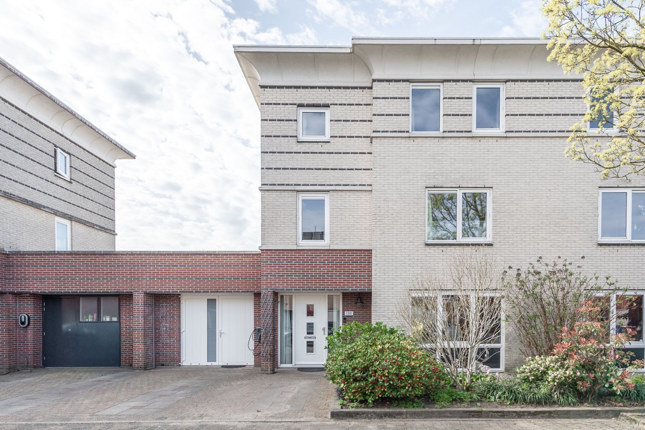 Photo 6 of Het Kasteel 138