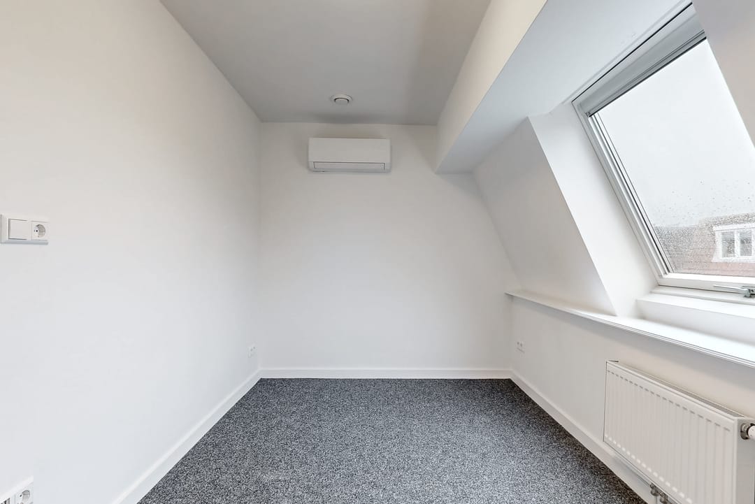 Fully Renovated Upper Apartment with Energy Label A+ in Haarlem-Noord — 17