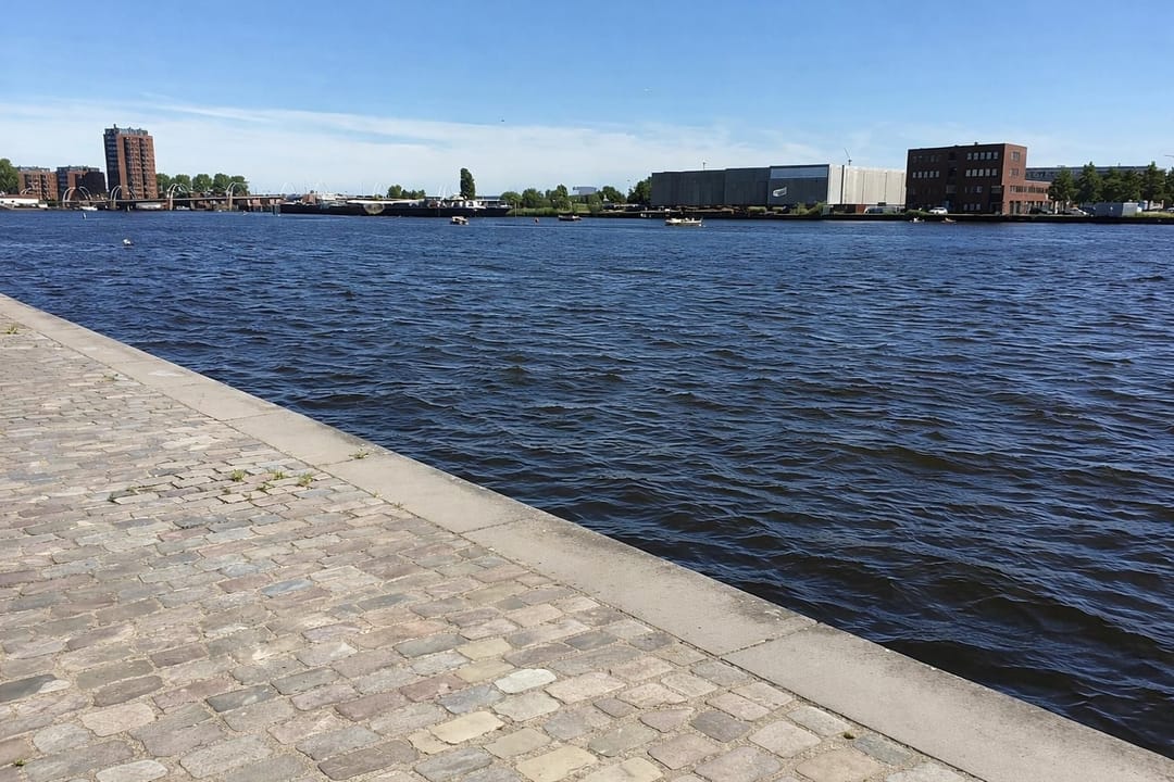 Fully Renovated Upper Apartment with Energy Label A+ in Haarlem-Noord — 22