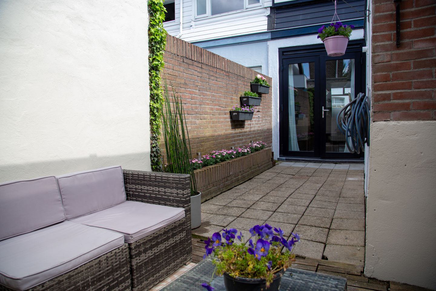Well-maintained terraced house with sunny backyard near Bussum center — 24